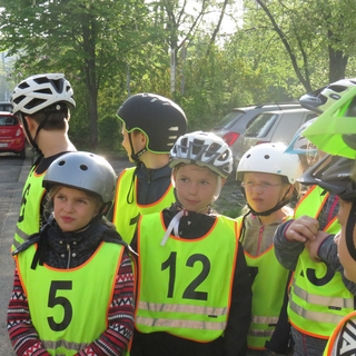 fahrrad2018_03 Montessori-Schulzentrum Leipzig - Neuigkeiten Grundschule - Hoch auf dem gelben Fahrrad