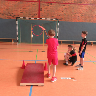 minigolf2019_09 Montessori-Schulzentrum Leipzig - Neuigkeiten Grundschule - Minis Golf